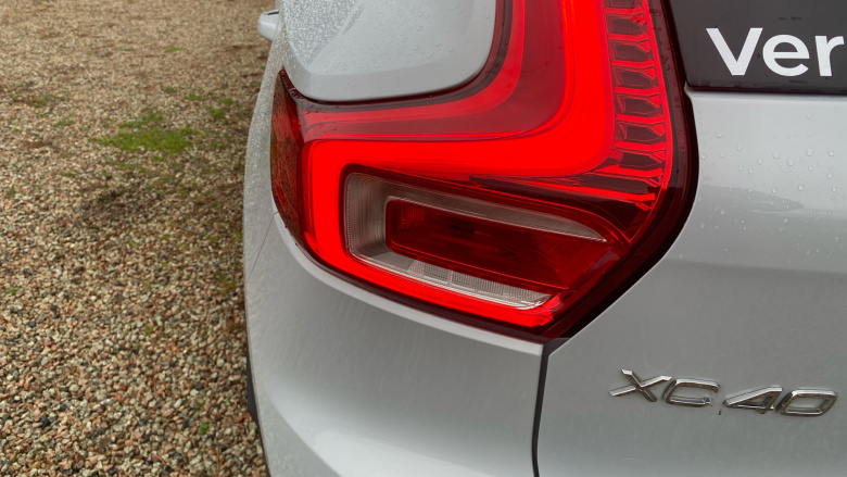 Volvo Xc40 2.0 T4 Inscription 5dr Geartronic Petrol Estate